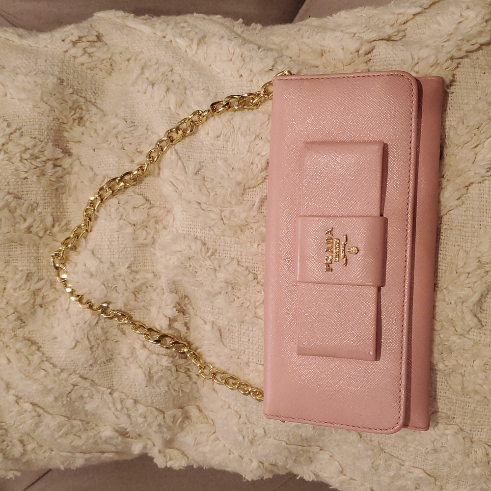 Prada Pink Saffiano Leather Wallet with Bow Detail - Picture 4 of 16
